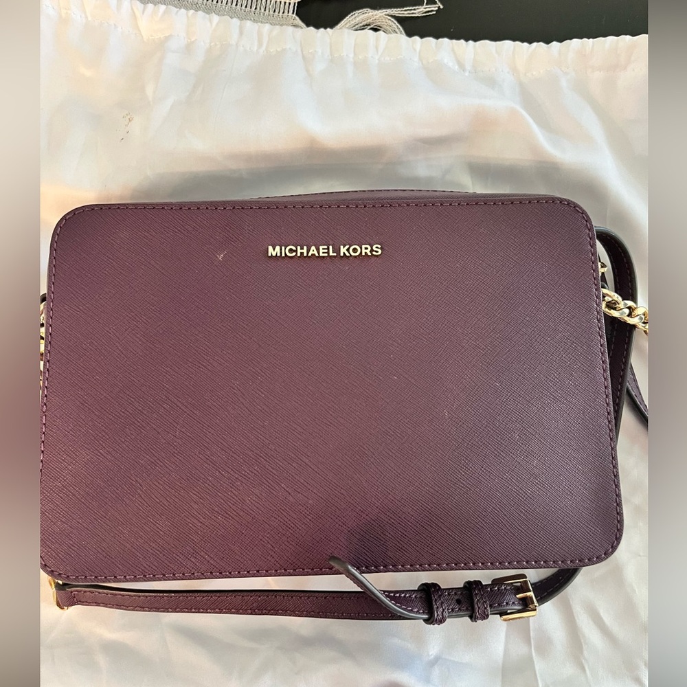 Fall, burgundy Michael Kors. Good condition!